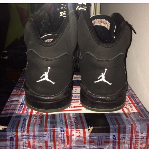 Jordan Retro Metallic 5's - Picture 4 of 4