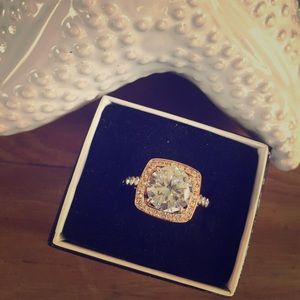 🎉HOST PICK! 🎉 Stunning 18k Rose GF CZ Ring! 7.5