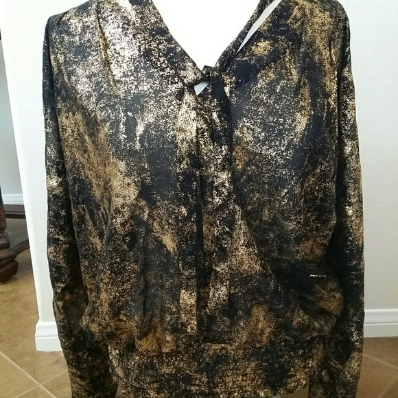 NWT Michael Kors Gold and Black Top Size Small - Picture 2 of 3