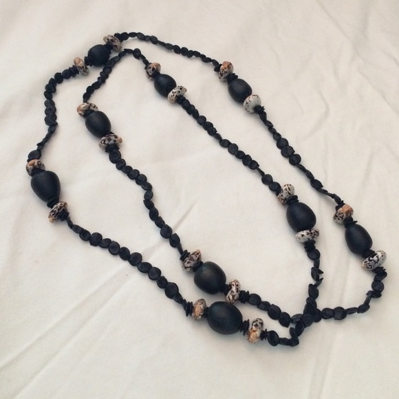 Light weight Summer necklace, all natural!