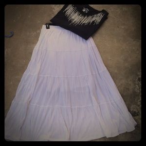 Women's Sz 1X White Boho Long Skirt w/underlining