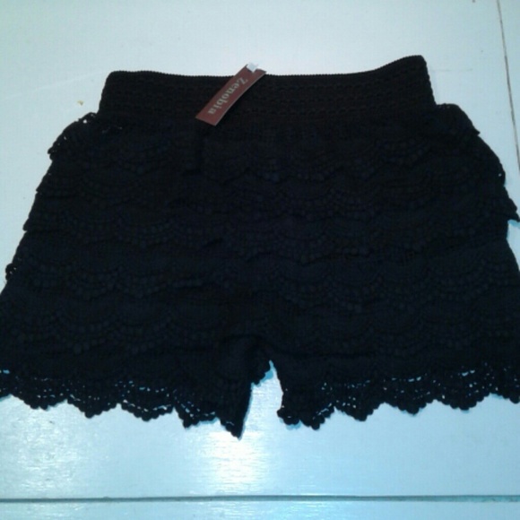 Lace,  Scalloped Shorts