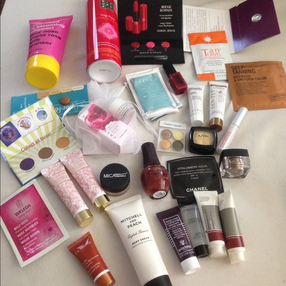 31 beauty samples-all unused.