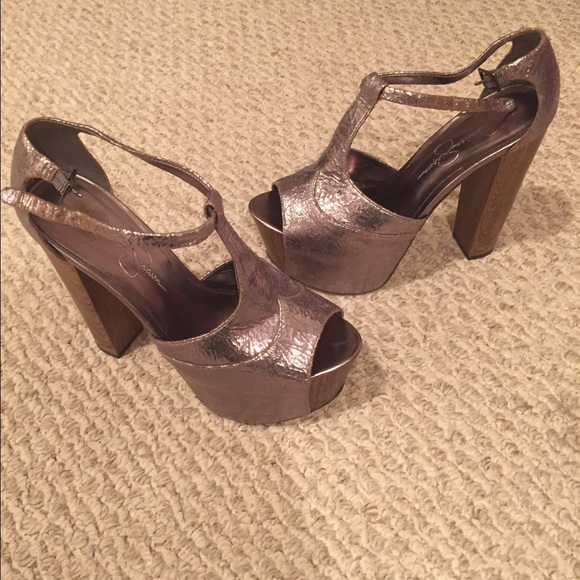 Jessica Simpson Pumps!