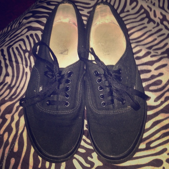 Black classic vans