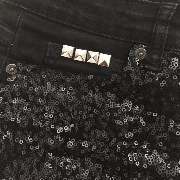 ❌SOLD!Sequined shorts❌ - Picture 3 of 4