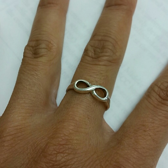Sterling silver infinity ring