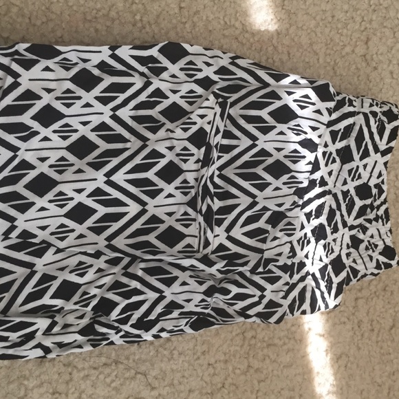 Flowy pants/joggers - Picture 3 of 4