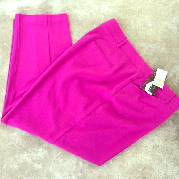 NWT 20W Dress Pants Fuscia Color. No Gap Waistband