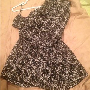 Shirt w/ half sleeve