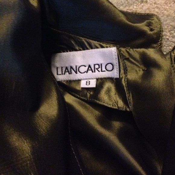 Two tone - Picture 3 of 4