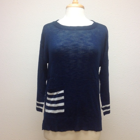 Crew Neck High-Low Pullover - Picture 1 of 3