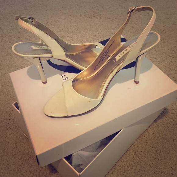 Nine West White Patent leather sling back size 6M