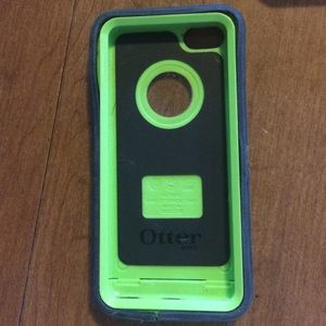 iPhone 5C otter box (green and blue)