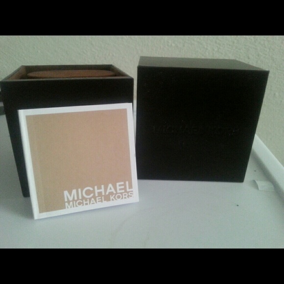 Michael Kors Watch Box