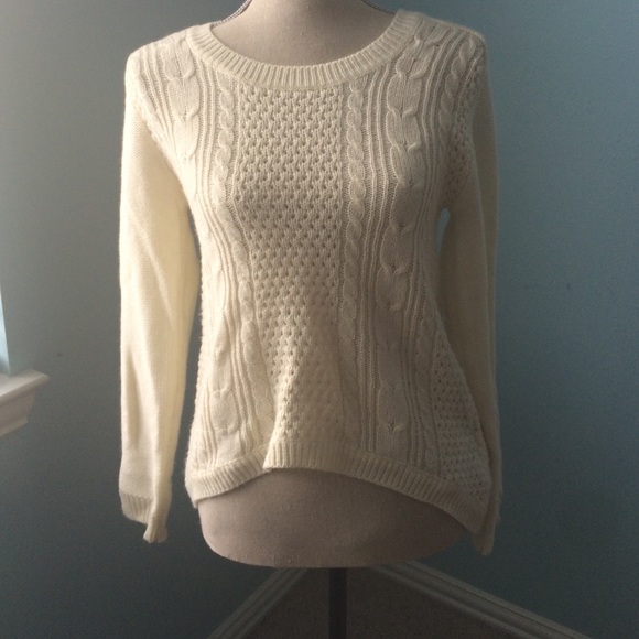 Thick cable knit cream sweater