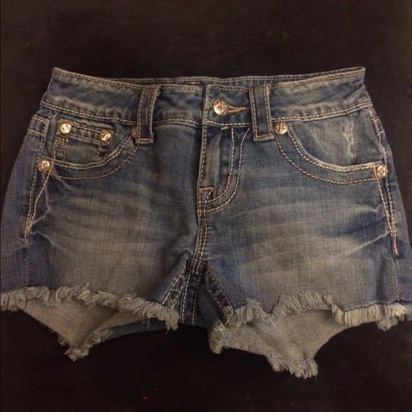 Shorts - Picture 2 of 2