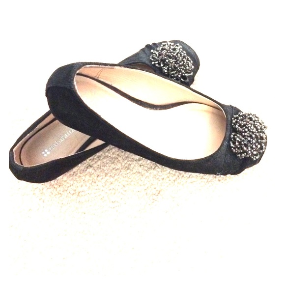 Black flats with a slight wedge! - Picture 1 of 3