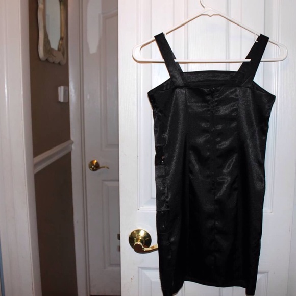 Black Dress - Picture 2 of 4