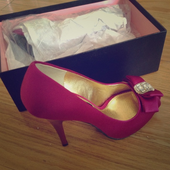 New Gorgeous Fuschia Heels!