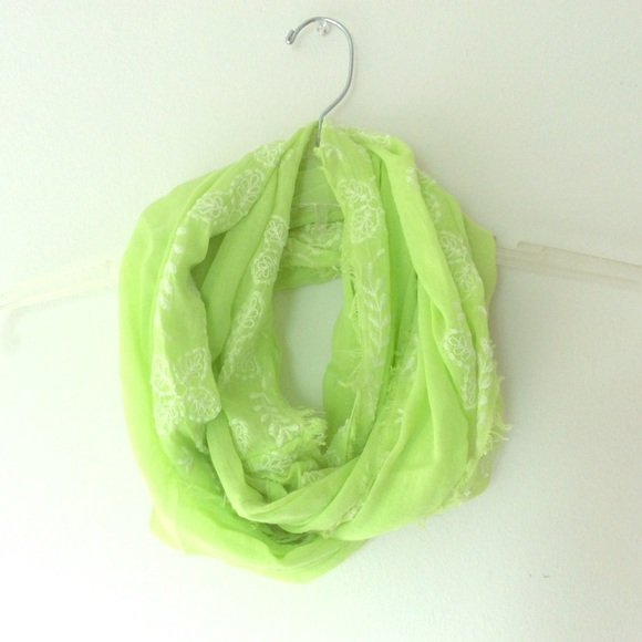 Light infinity scarf in green w/ white embroidery