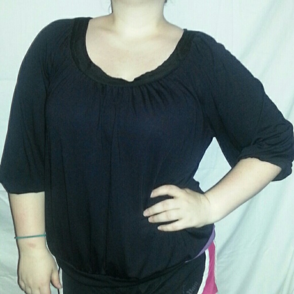 Black peasant top w/ pleated scoop neck, XL