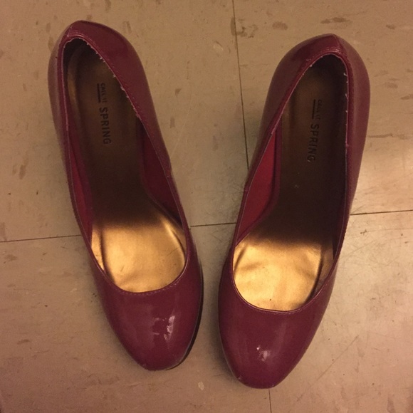 Brand New Maroon leather heels
