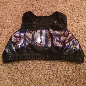 twist and shout "shouters" sports bra