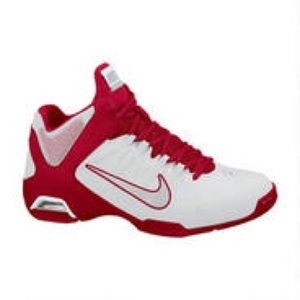 Nike Women's basketball shoe