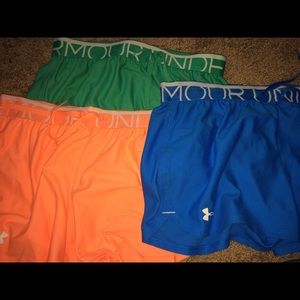 UNDER ARMOUR SHORTS