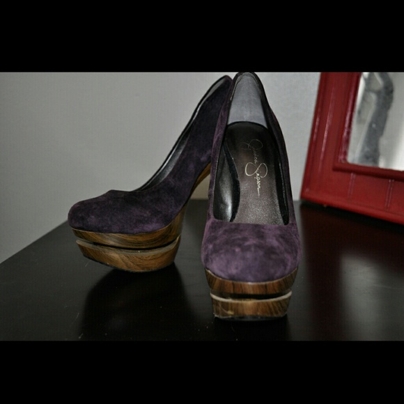 Jessica Simpson purple 5" pumps