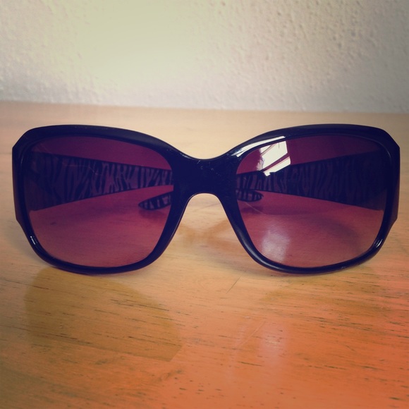 FREE zebra sunglasses