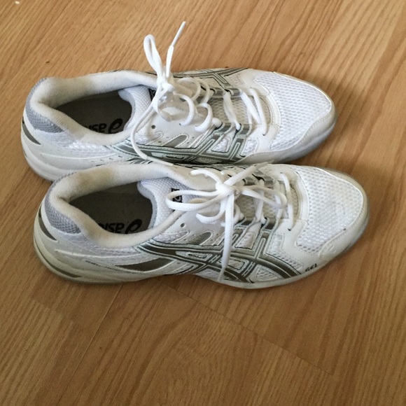 Asics tennis shoes