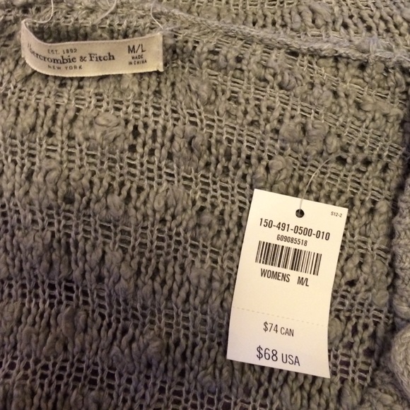 Abercrombie&Fitch sweater size M/L - Picture 2 of 3