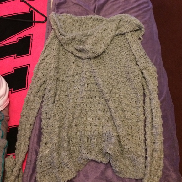 Abercrombie&Fitch sweater size M/L - Picture 3 of 3