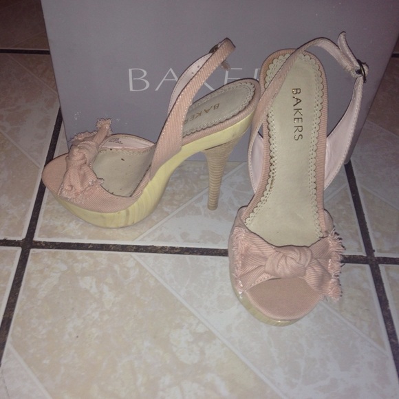 High heels - Picture 2 of 2