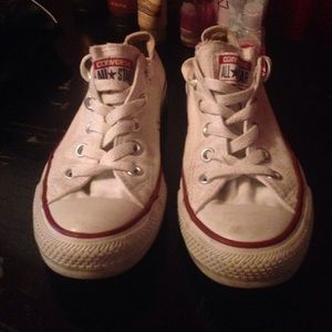 White all star converse