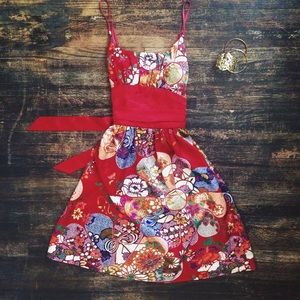 Fun, flirty, summer dress🌺