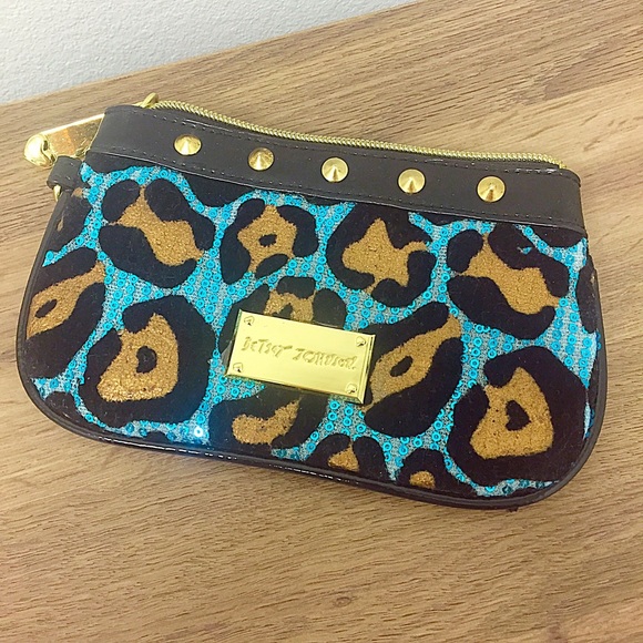 BETSEY JOHNSON | Blue Leopard Pouchette / Wristlet