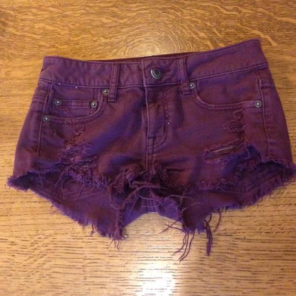 Burgundy denim shorts!!