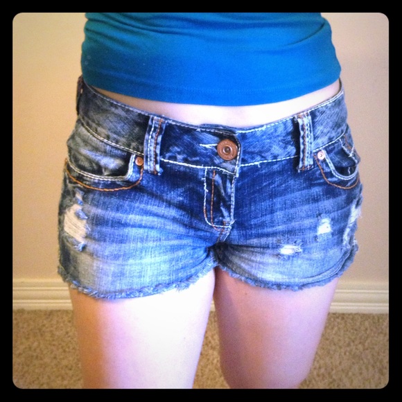 Jean short shorts.