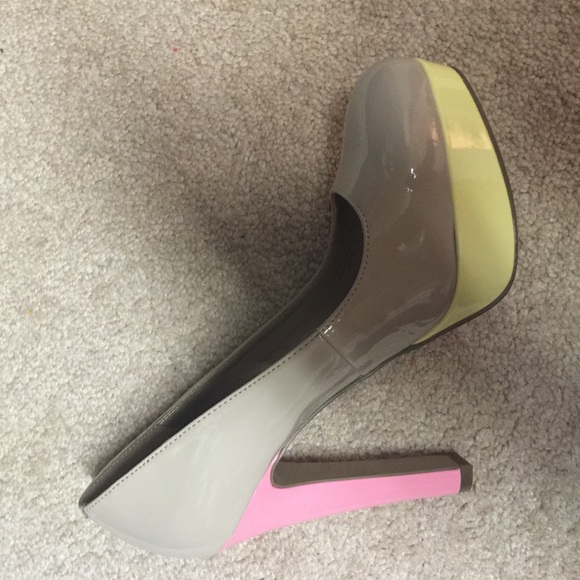 Guess Heels