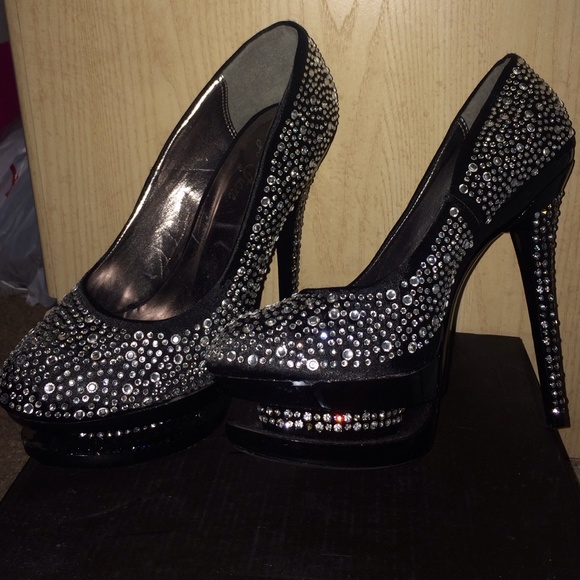 BLING BLING HEELS - Picture 3 of 3