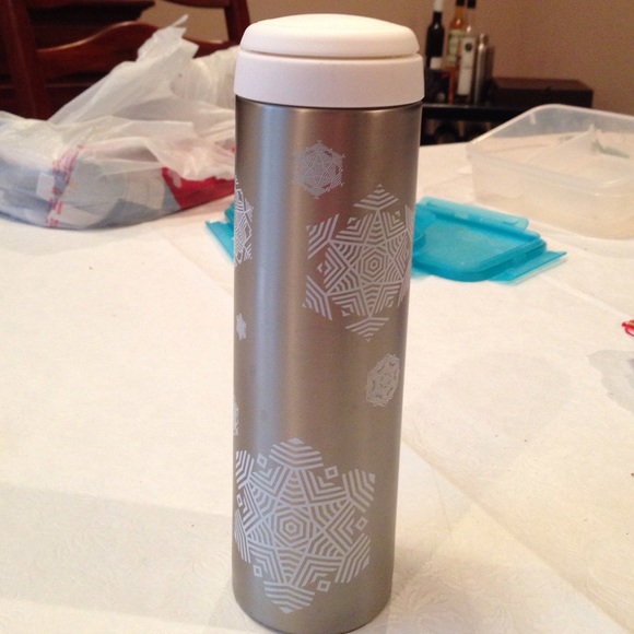 Insulated Snowflake Tumblr