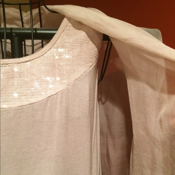 ⛔️GONE⛔️Piazza Roma Silk Shirt🌺 - Picture 2 of 4