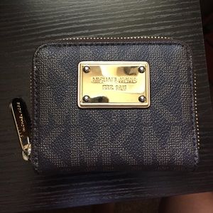 Michael Kors Signature "PVC" wallet