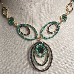 🌸Statement Necklace🌸