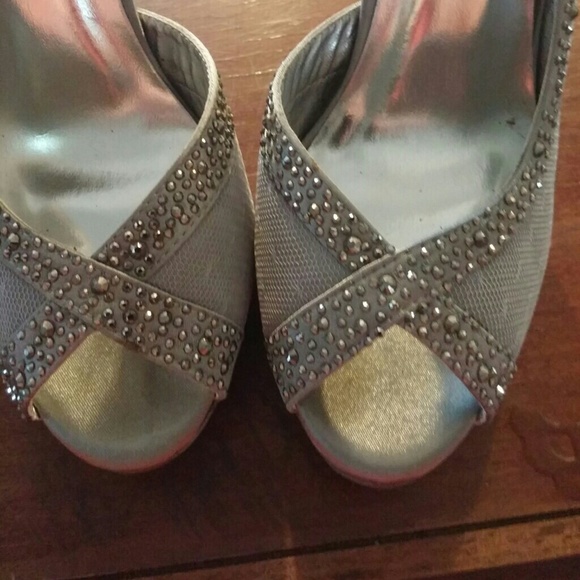 High heels - Picture 2 of 4