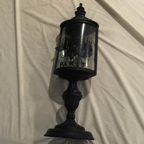 Paris piece - Picture 1 of 4