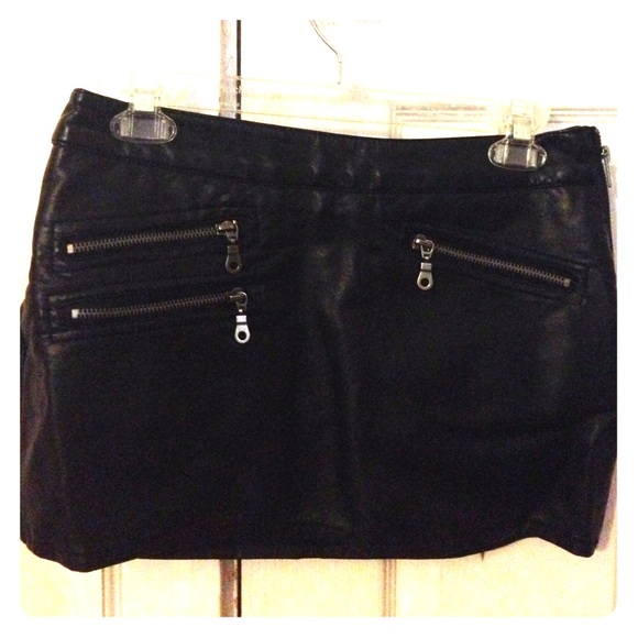 Forever 21 leather skirt